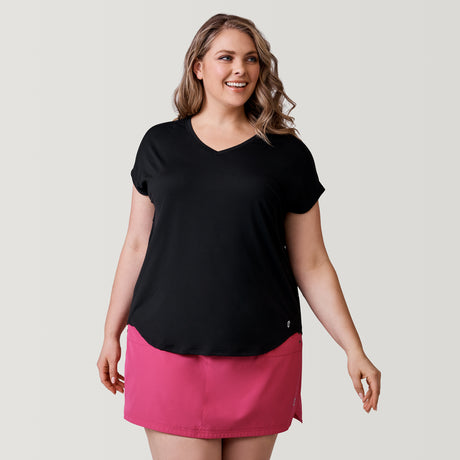 [Angela is 5’10” wearing a size 1X] Women's Plus Size Microtech Chill B Cool Tee - Black - 1X #color_black