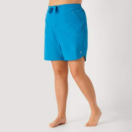 [Model is 5’10” wearing a size 1X] Free Country Women's Plus Size Bermuda Board Short II - Caribbean Blue - #color_caribbean-blue