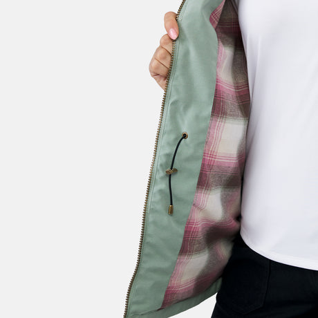 [Michelle is 5’8” wearing a size Small.] Women's Lightweight Cascade Canvas Jacket - Moss - S #color_moss