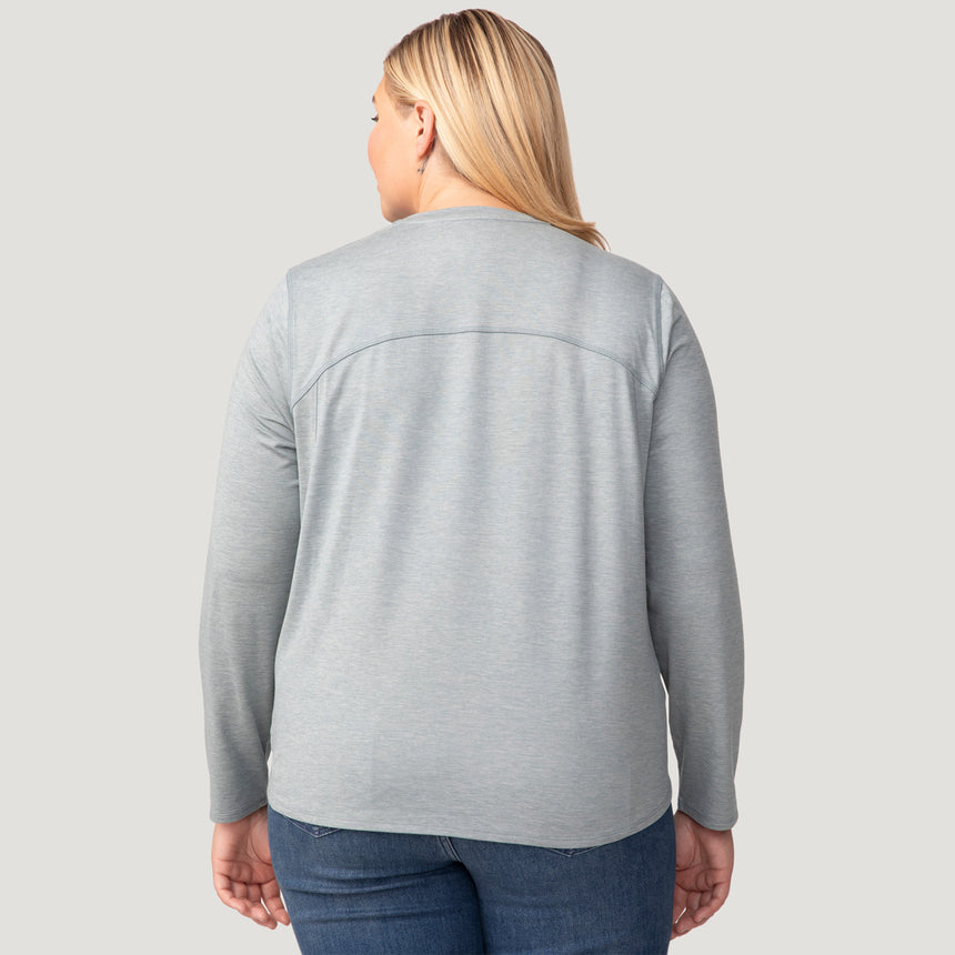 [Lola is 5'10.5" wearing a size 1X.] Women's Plus Size Cloud Knit All Day Crew Neck Top - 1X - Willow #color_willow