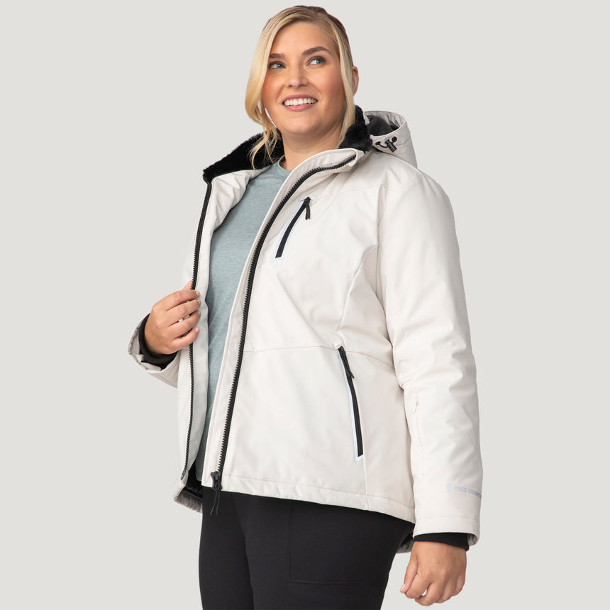 [Lola is 5'10.5" wearing a size 1X.] Women's Plus Size FreeCycle® Thermo Super Softshell® II Jacket - 1X - Oyster #color_oyster