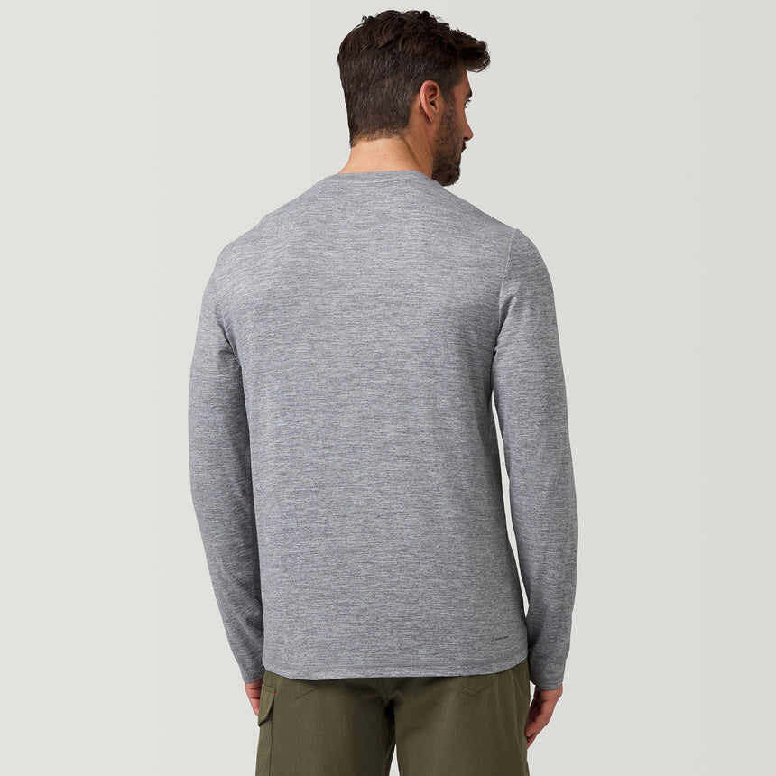 [Justin is 6'1" and wearing a size M] Men's Super Soft Long Sleeve UPF Sunshirt - M - Grey Rock #color_grey-rock