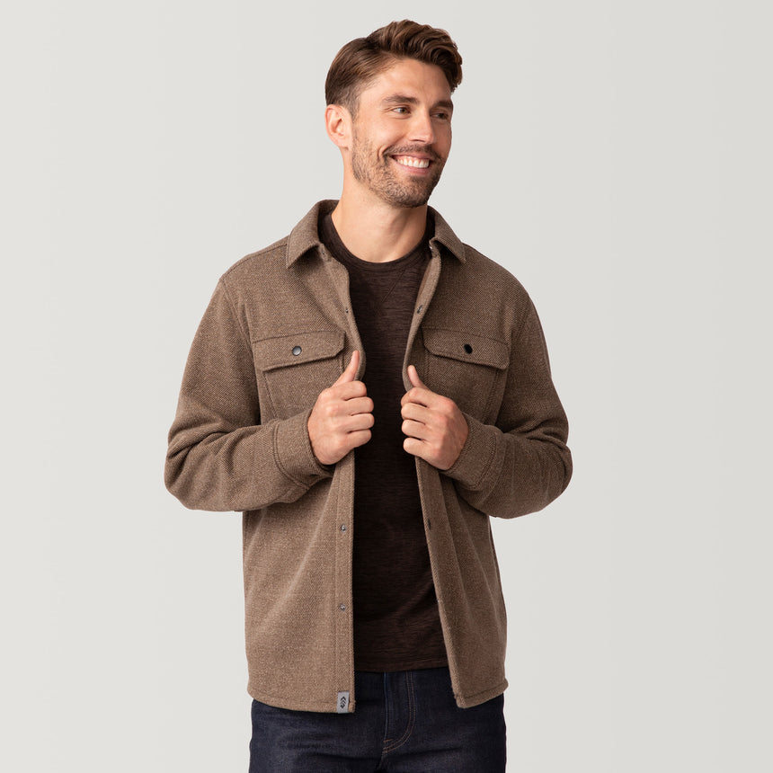 [Matt is 6’2” wearing a size Medium.] Men's Fleece Twill Snap Front Shirt- Saddle- M #color_saddle