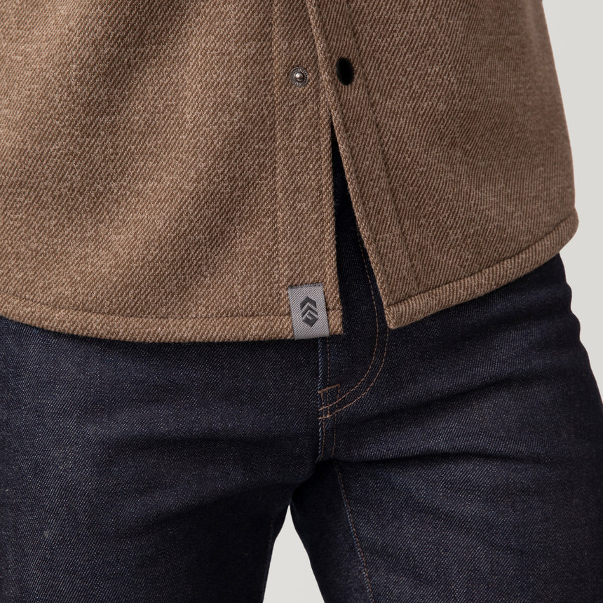 [Matt is 6’2” wearing a size Medium.] Men's Fleece Twill Snap Front Shirt- Saddle- M #color_saddle