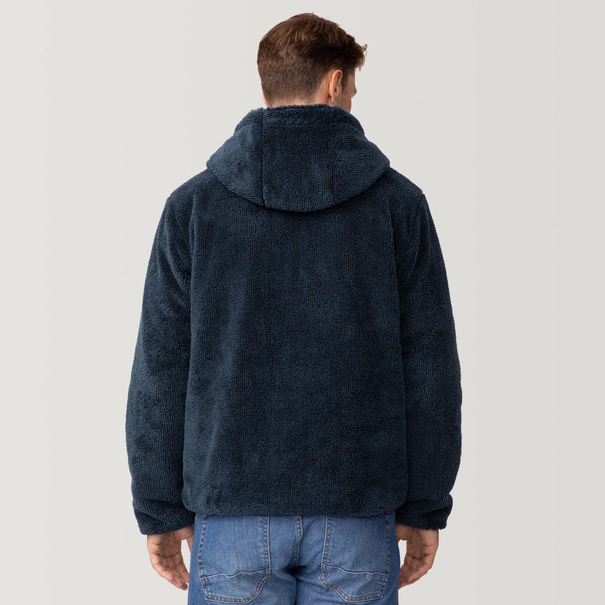 [Matt is 6'2" wearing a size Medium.] Men's Atlas Hooded Quilted Reversible Sherpa Jacket - Navy #color_navy