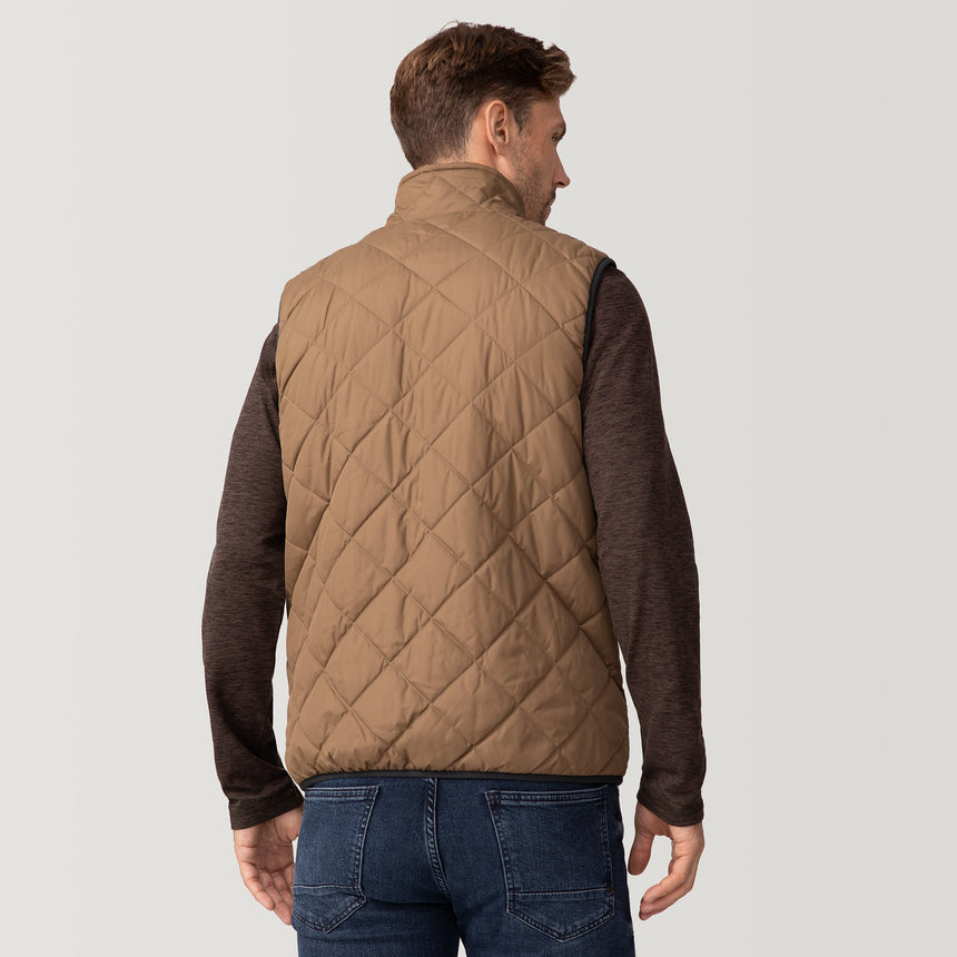 [Matt is 6'2" wearing a size Medium.] Men's Atlas Quilted Reversible Sherpa Vest - S - Bark Brown #color_bark-brown