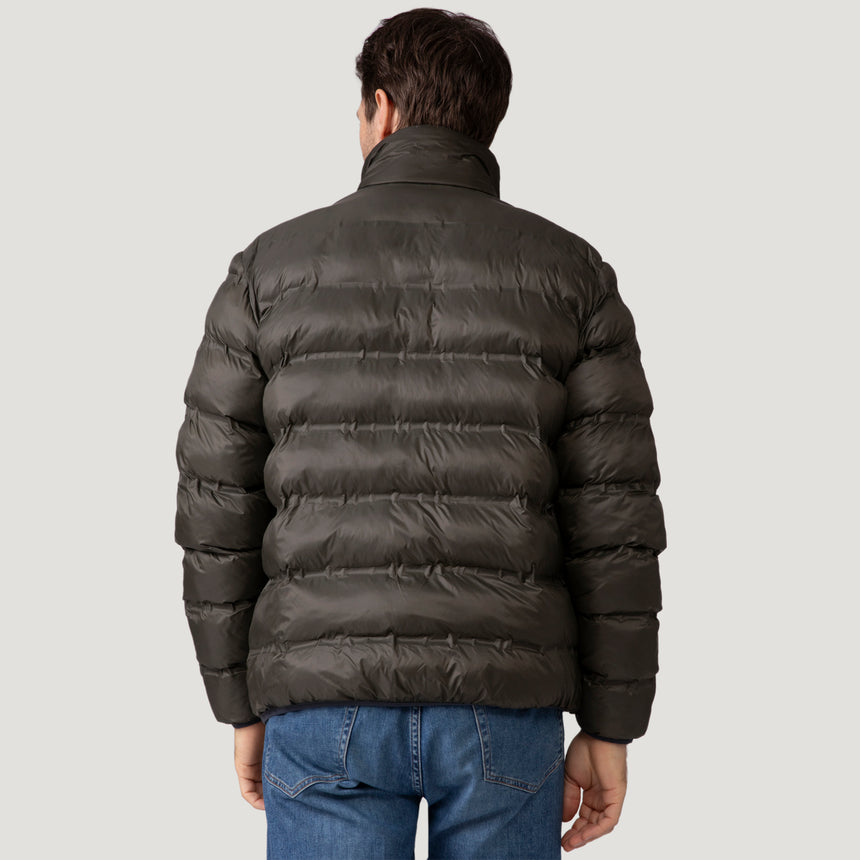 [Vince is 6’1” wearing a size Medium.] Men's Cedar Creek Quilted Puffer Jacket - Olive - M #color_olive