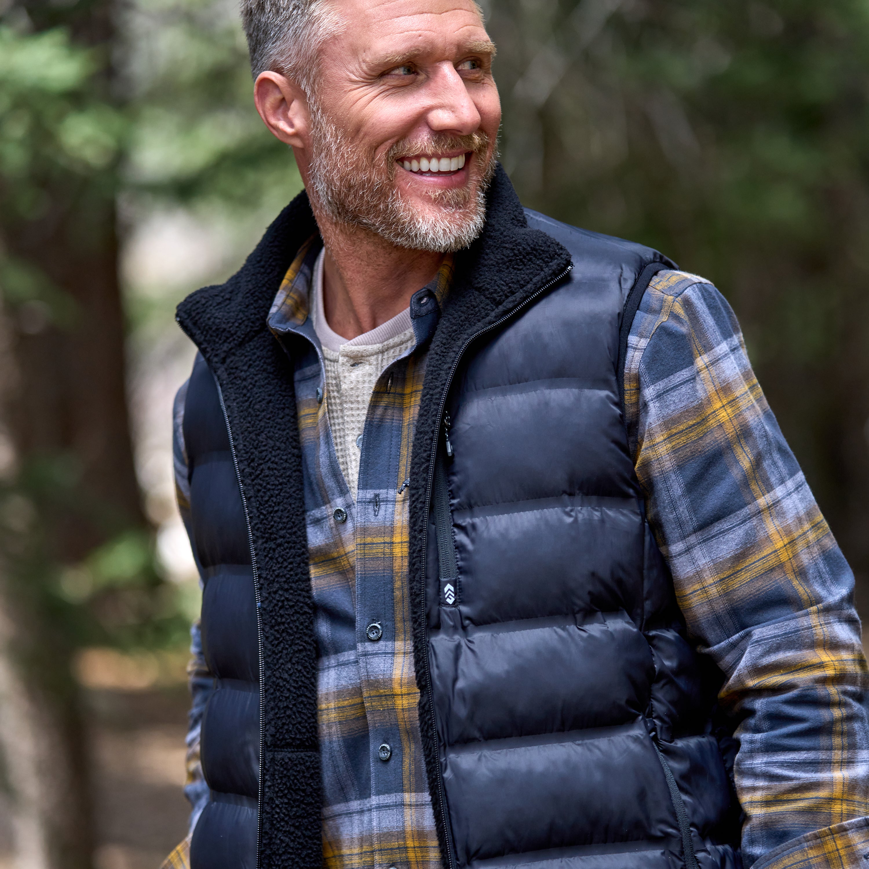 Men's Pine Creek Quilted Reversible Vest – Free Country