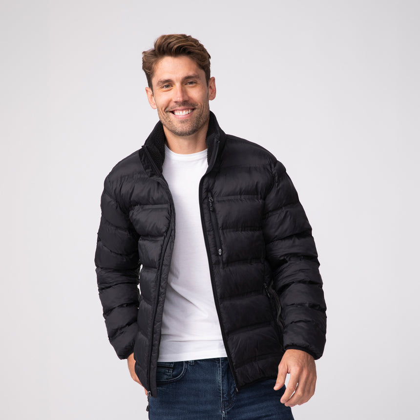 [Matt is 6’2” wearing a size Medium.] Men's Cedar Creek Quilted Puffer Jacket - Black - M #color_black