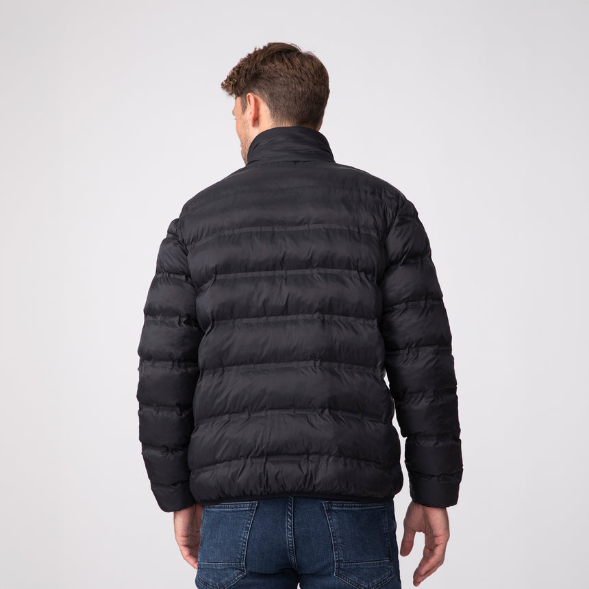 [Matt is 6’2” wearing a size Medium.] Men's Cedar Creek Quilted Puffer Jacket - Black - M #color_black