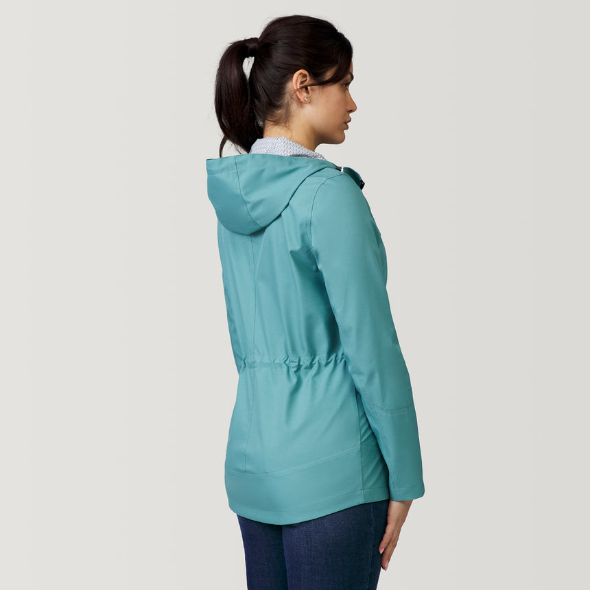 [Michelle is 5’8” wearing a size Small.] Women's X2O Anorak Rain Jacket - Laurel - S #color_laurel