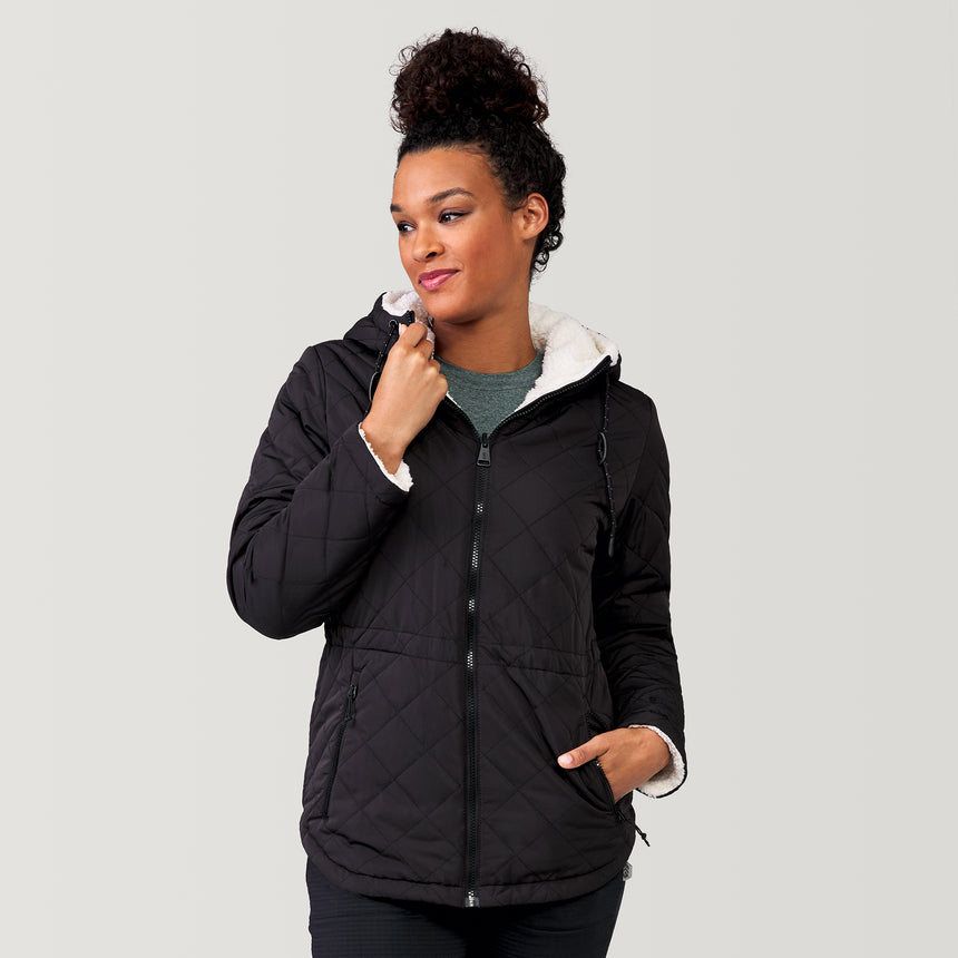 [Alexis is 5’6” wearing a size Small.] Women's Switch It Up Cloud Lite Reversible Jacket - S - Black #color_black