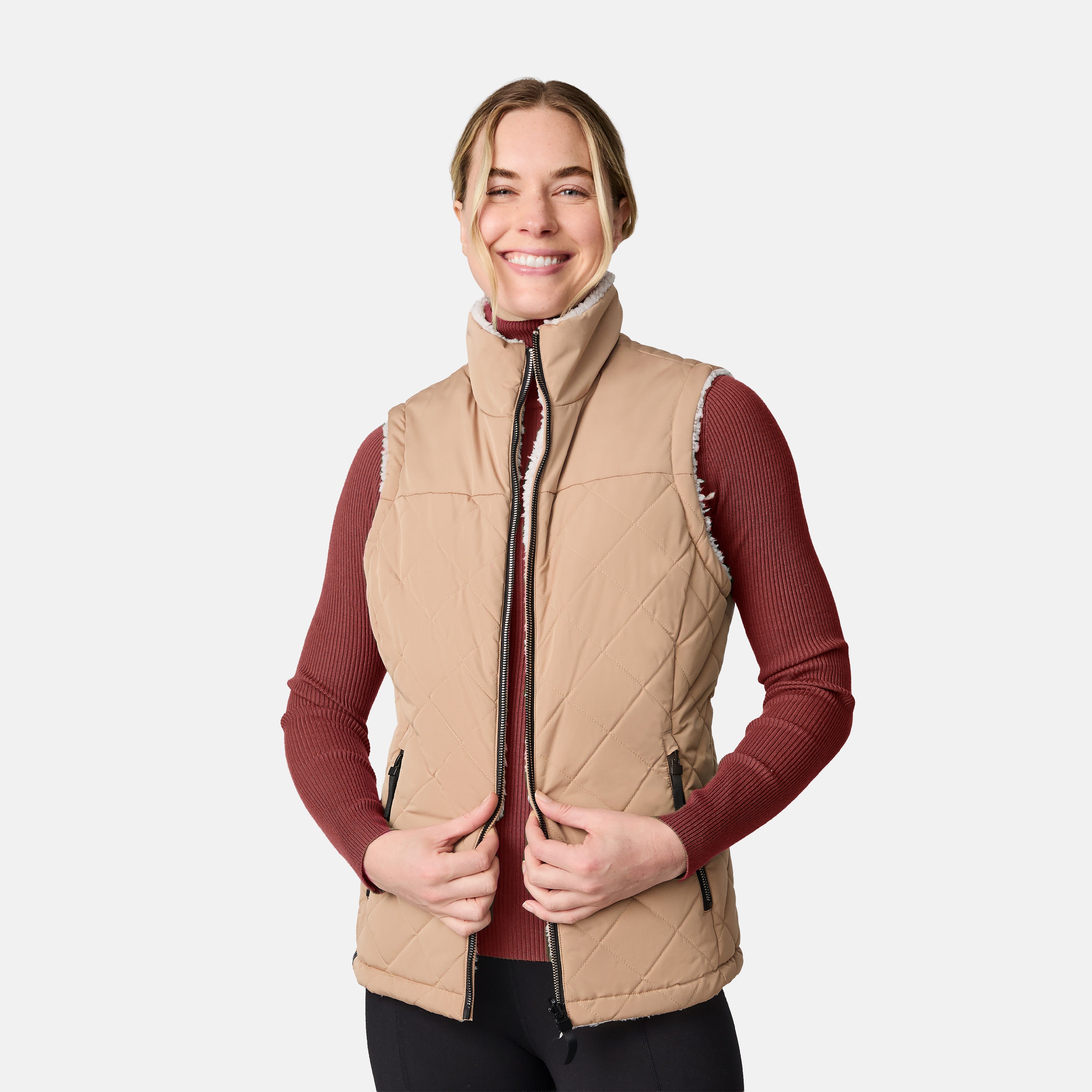 Women's Expedition II Stratus Lite Reversible Vest – Free Country