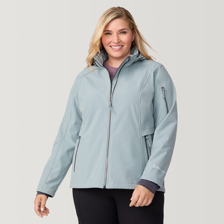 [Lola is 5'10.5" wearing a size 1X.] Women's Plus Size Aeris II Super Softshell® Jacket - 1X - Willow #color_willow