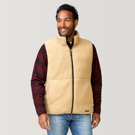 [Jonathan is 6’1” wearing a size Medium.] Men's Pine Creek Quilted Reversible Vest - Dusty Vine/Khaki - M #color_dusty-vine-khaki