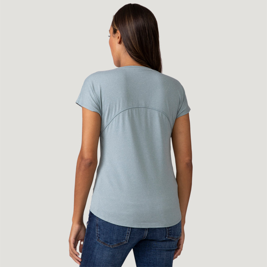 [Shelby is 59" wearing a size Small.] Womens Microtech® Chill B Cool Tee - S - Willow #color_willow