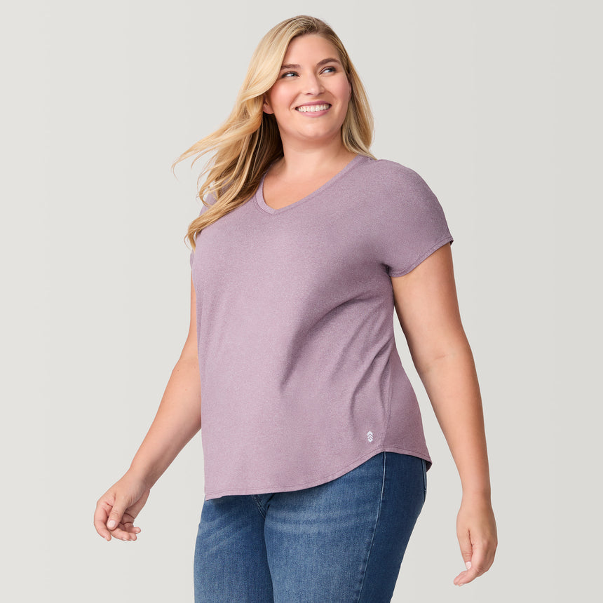 [Lola is 5'10.5" wearing a size 1X.] Women's Plus Size Microtech Chill B Cool Tee - 1X - Plumberry #color_plumberry