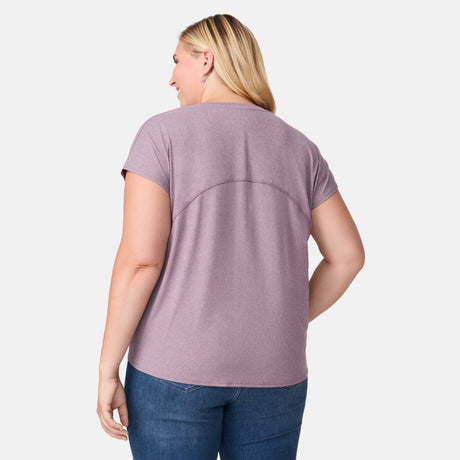 [Lola is 5'10.5" wearing a size 1X.] Women's Plus Size Microtech Chill B Cool Tee - 1X - Plumberry #color_plumberry