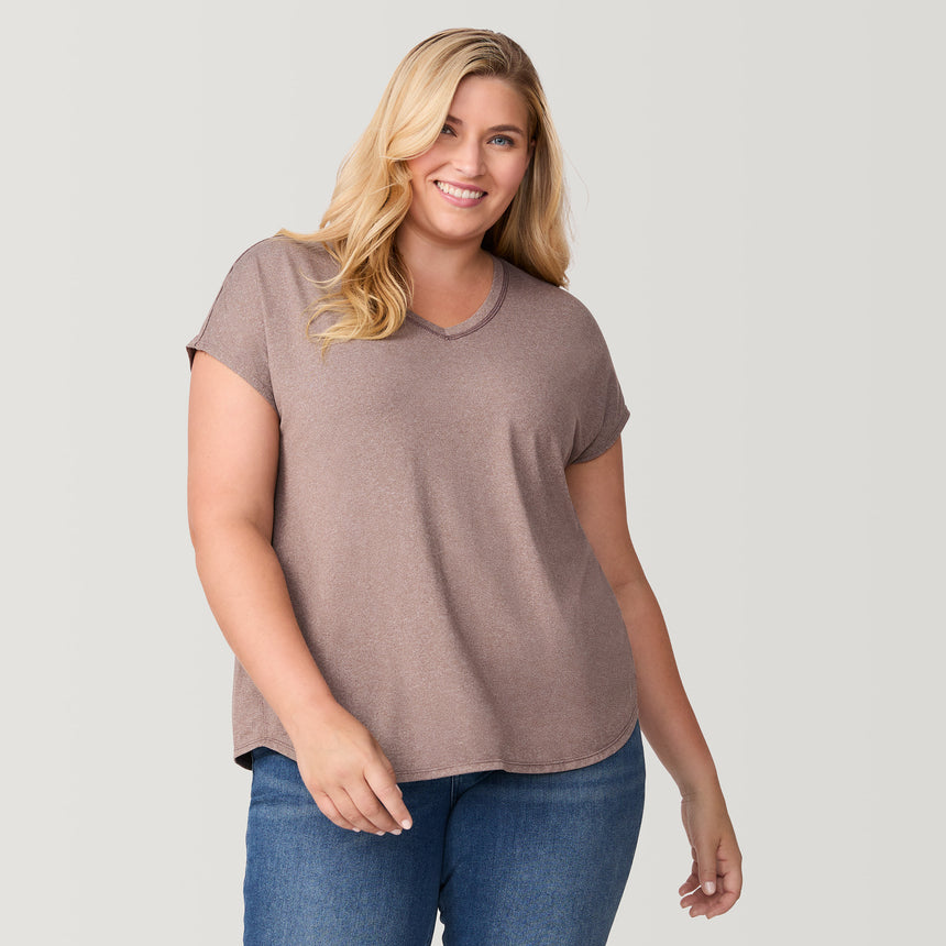 [Lola is 5'10.5" wearing a size 1X.] Women's Plus Size Microtech Chill B Cool Tee - 1X - Toffee #color_toffee