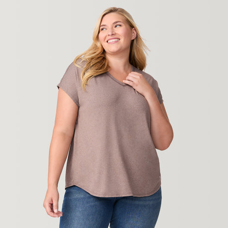 [Lola is 5'10.5" wearing a size 1X.] Women's Plus Size Microtech Chill B Cool Tee - 1X - Toffee #color_toffee