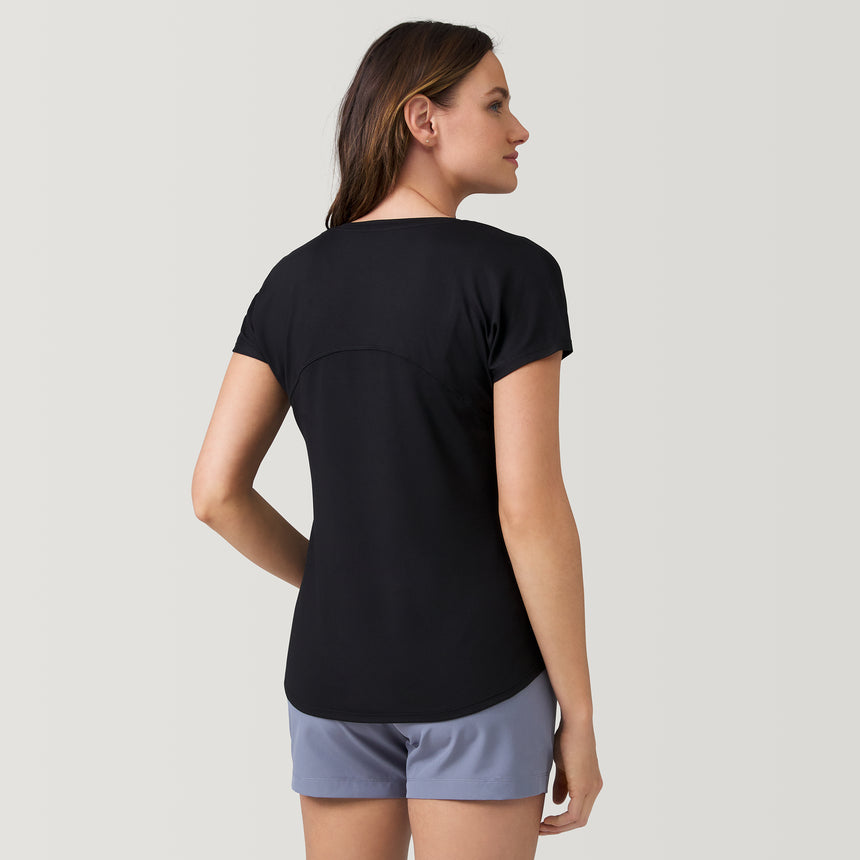 [Emily is 5’9” wearing a size Small.] Free Country Women's Microtech Chill B Cool Tee - Black - S#color_black