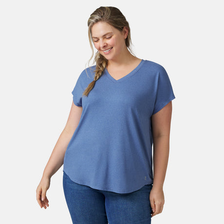[Angela is 5’10” wearing a size 1X.] Women's Plus Size Microtech Chill B Cool Tee - Chambray - 1X #color_chambray