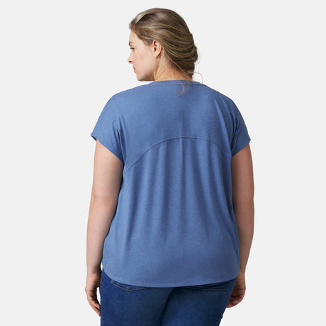 [Angela is 5’10” wearing a size 1X.] Women's Plus Size Microtech Chill B Cool Tee - Chambray - 1X #color_chambray