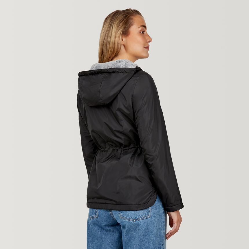 [Chelsea is 5'11.5" wearing a size Small.] Women's Cascade Windshear Jacket- S - Black #color_black