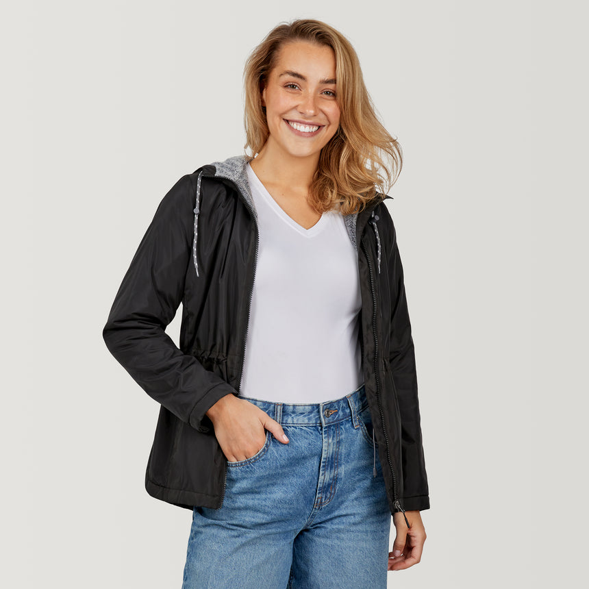 [Chelsea is 5'11.5" wearing a size Small.] Women's Cascade Windshear Jacket- S - Black #color_black