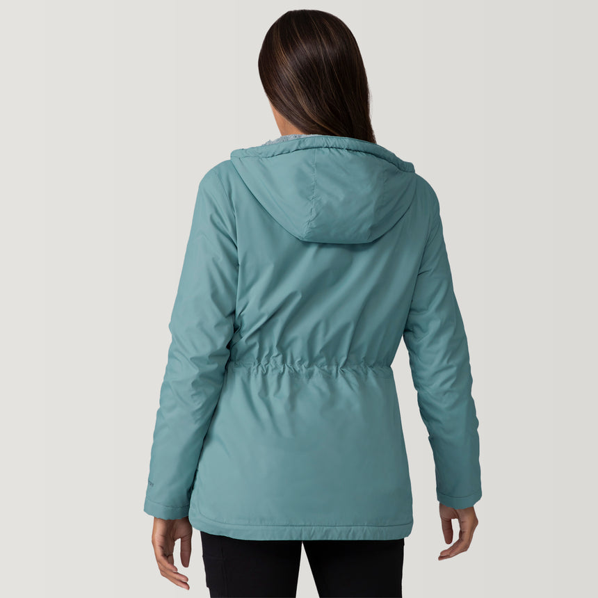 [Shelby is 5'9" wearing a size Small.] Women's Cascade Windshear Jacket- S - Laurel #color_laurel