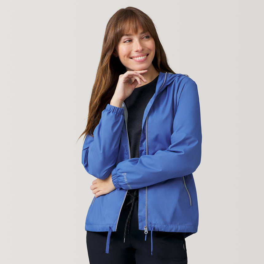 [Melanie is 5’8.5” wearing a size Small.] Women's Outland Windshear Jacket - S - Chambray #color_chambray