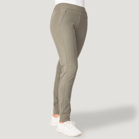 [London is 5'9.5" wearing a size Small.] Women's Venture Out Hybrid Jogger - S - Vine #color_vine