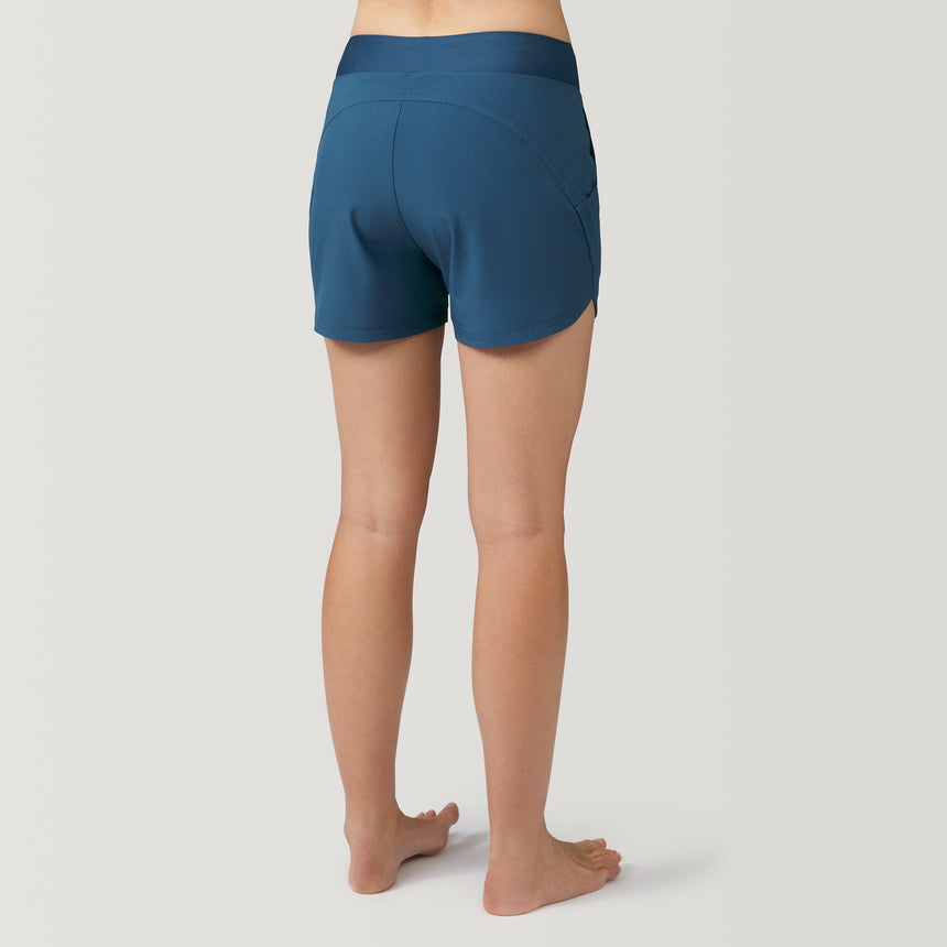 [Model is 5'9" wearing a size Small.] Women's Hybrid Swim Short - S - Slate #color_slate