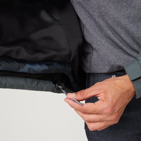 [Jonathan is 6’1” wearing a size Medium.] Men's Atalaya III 3-in-1 Systems Jacket - Deep Charcoal - M #color_deep-charcoal