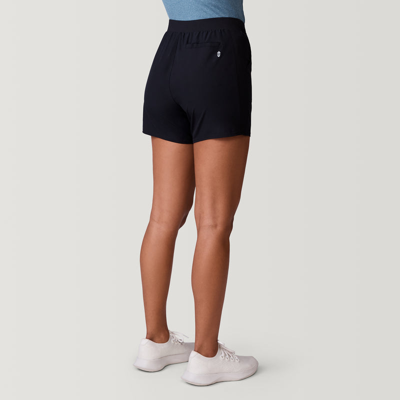 [Model is 5’9” wearing a size Small.]  Women&
