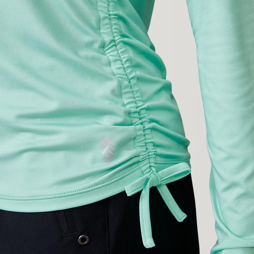 [Natalia is 5’9” wearing a size Small.] Women's UPF Long Sleeve Sunshirt - S - Mint #color_mint