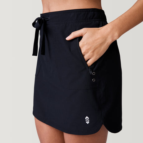 [Model is 5’9” wearing a size Small.] Women's Bermuda Skort - Black - S #color_black