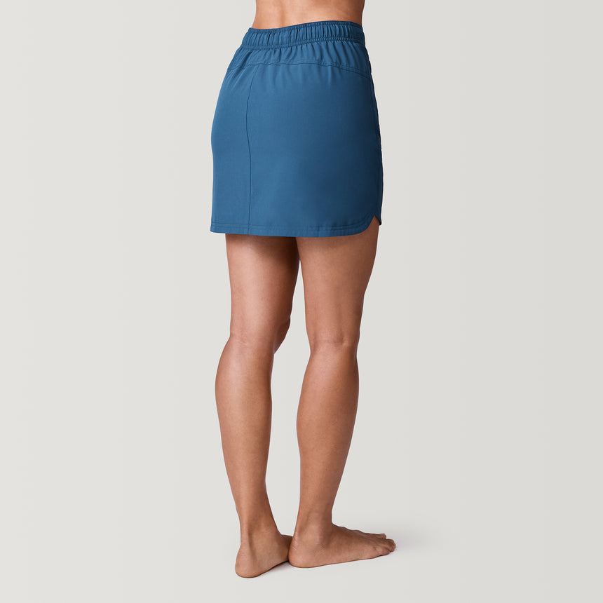 [Model is 5’9” wearing a size Small.] Women's Bermuda Skort - Slate - S #color_slate