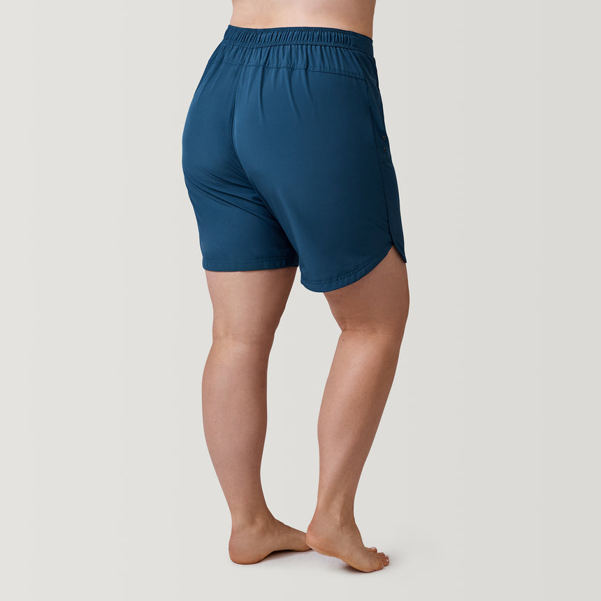 [Model is 5’10” wearing a size 1X] Free Country Women's Plus Size Bermuda Board Short II - Slate - #color_slate